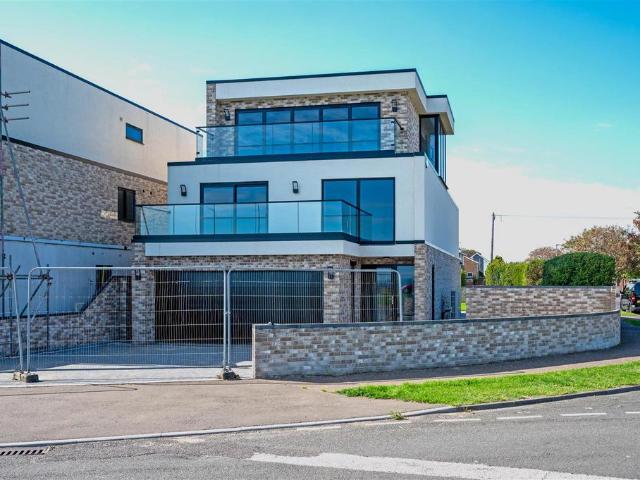 House for sale in Stokesby, Norfolk