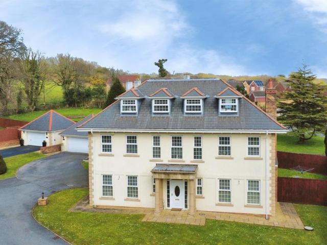 House for sale in Llangennech, Wales