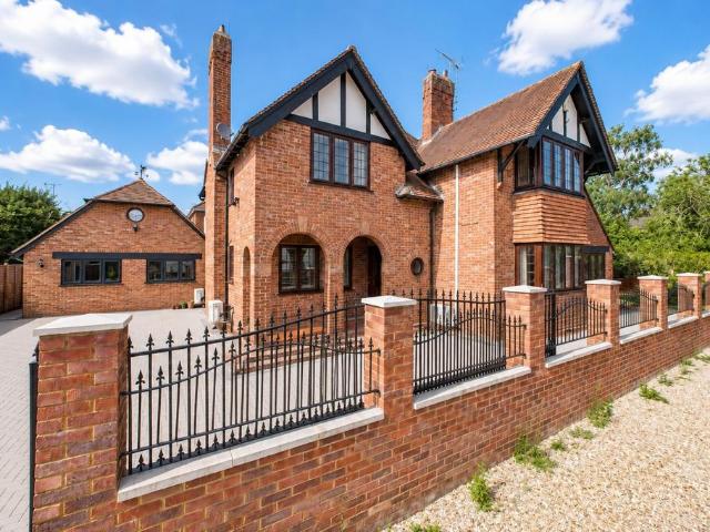 House for sale in Bracknell