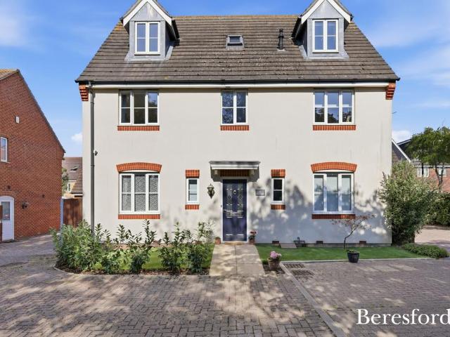House for sale in Orsett, Essex
