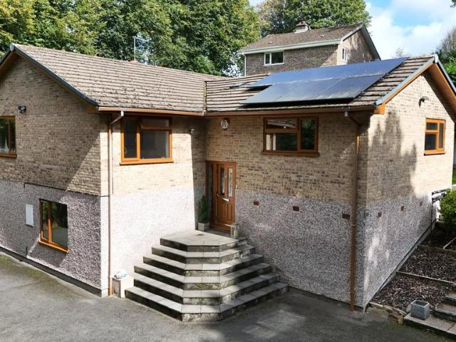 House for sale in Lamorick, Lanivet