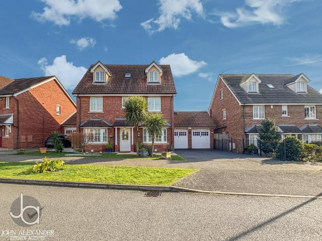 House for sale in Upper Dovercourt, Dale Hill