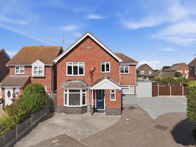 House for sale in Dale Hill, Essex