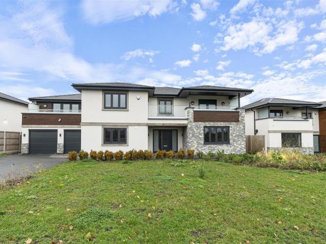 House for sale in Landywood, Great Chatwell