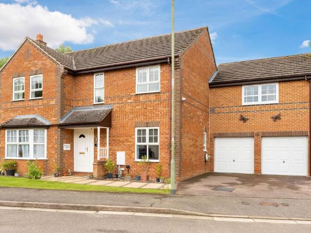 House for sale in Evershot, Oxfordshire