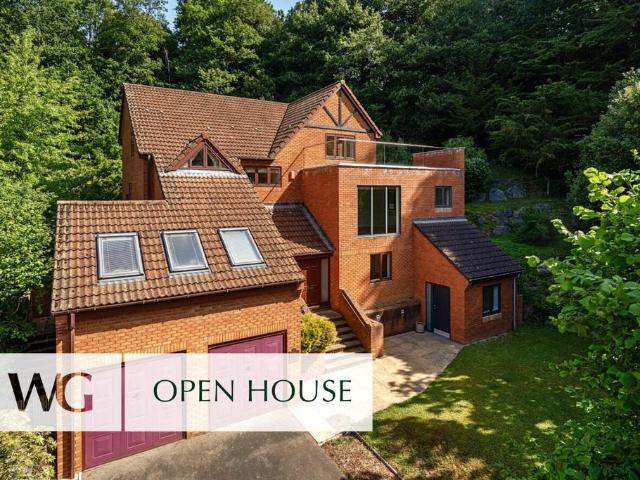 House for sale in Watergate, Devon