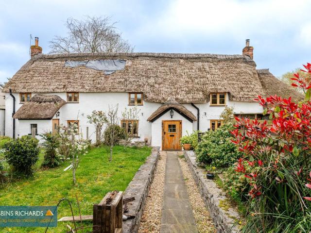 House for sale in Thurloxton, Somerset