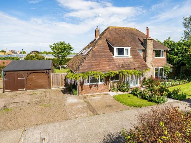 House for sale in Worth, Ash