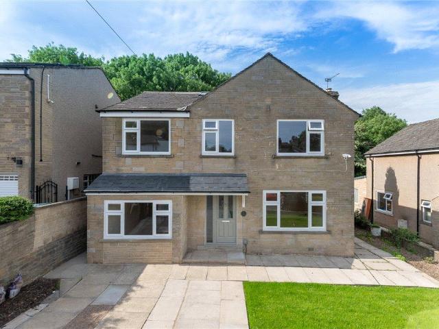 House for sale in Frizinghall, West Yorkshire