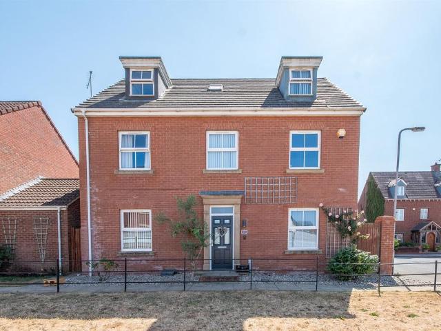 House for sale in Desborough, North Northamptonshire