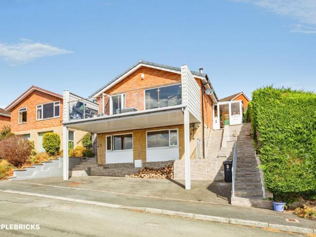 House for sale in Newtown, Wales