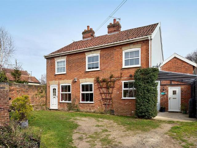 House for sale in Redenhall with Harleston, Burgh St Peter