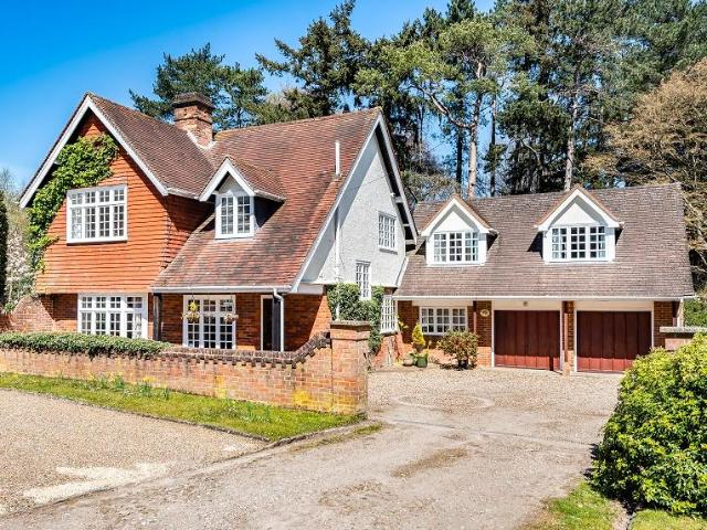 House for sale in Little Missenden, Little Kingshill
