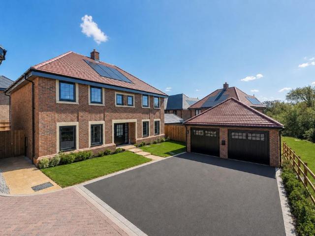 House for sale in Toddington, Bedfordshire