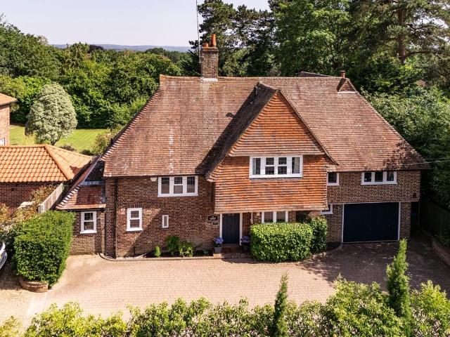 House for sale in Stoke D'Abernon, Blackhills