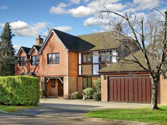 House for sale in Farnham Common, Buckinghamshire