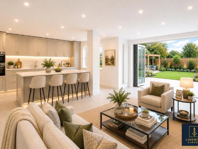 House for sale in Roe Green, Salford