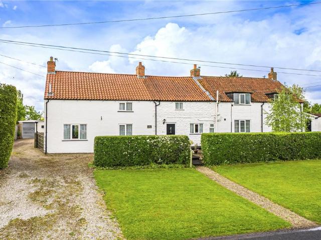 House for sale in Thornton-le-Clay, North Yorkshire