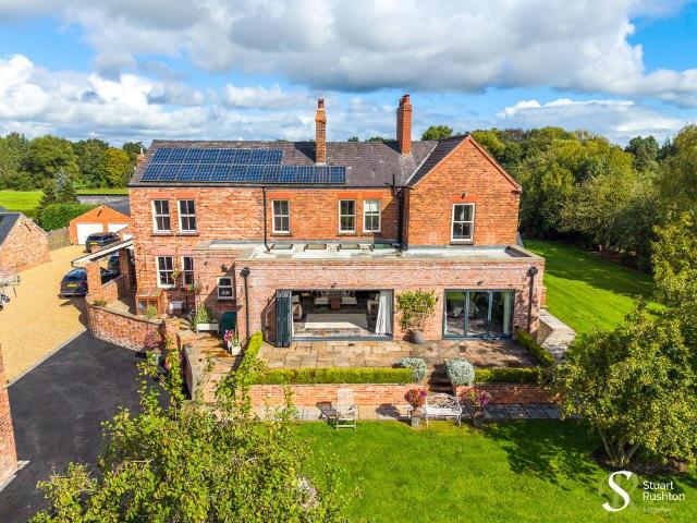 House for sale in Lower Peover, Cheshire