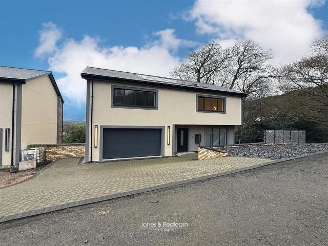 House for sale in Betws yn Rhos, Betws-yn-rhos