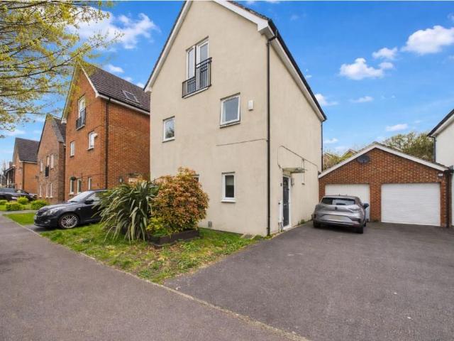 House for sale in Easthampstead, Bracknell