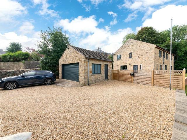 House for sale in Stubbin, Deepcar
