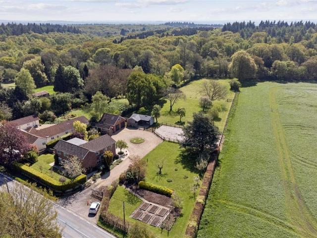 House for sale in Barton Stacey, Hampshire