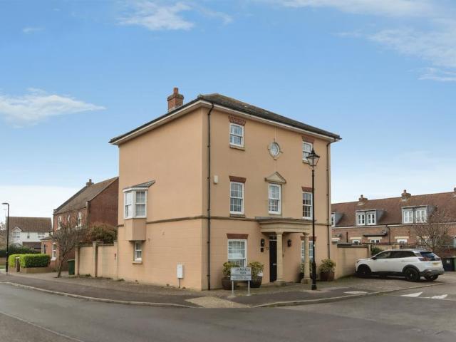 House for sale in Sovereign Harbour, Eastbourne
