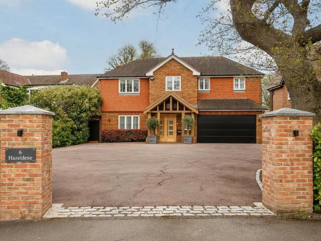 House for sale in Pachesham Park, Surrey