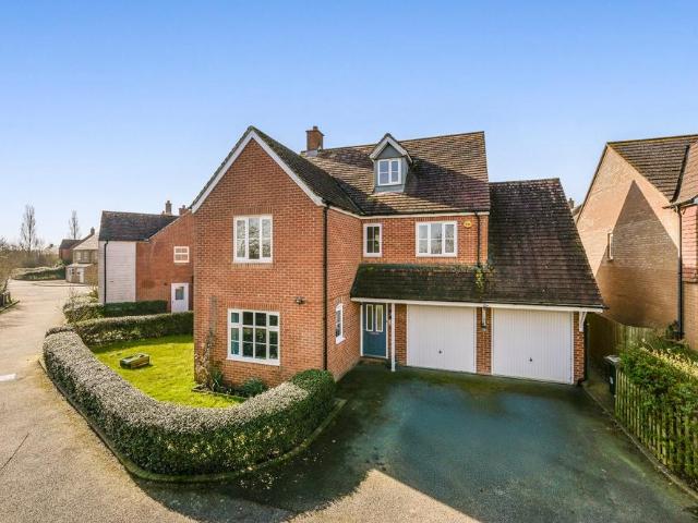 House for sale in Cheeseman's Green, Bridgefield