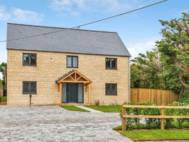 House for sale in Black Bourton, Oxfordshire
