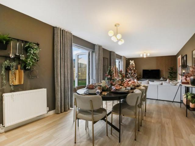 House for sale in Glendale, Glasgow