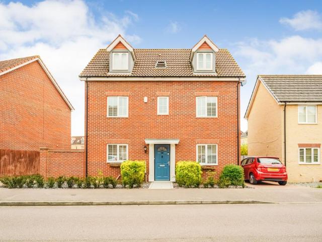 House for sale in Bedford