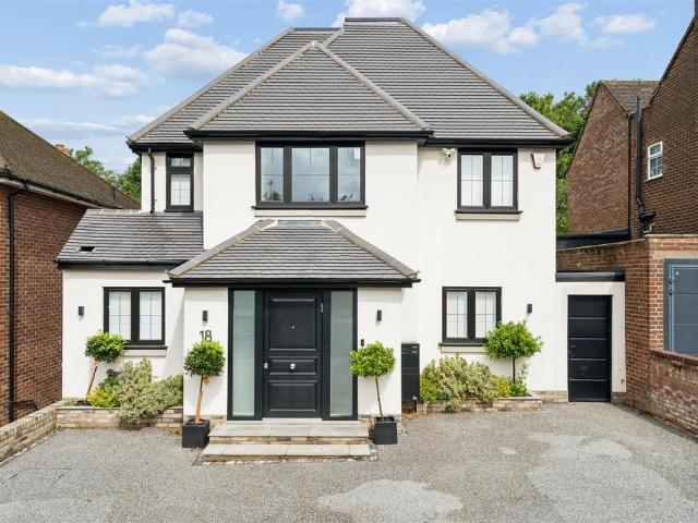 House for sale in Radlett, Hertfordshire
