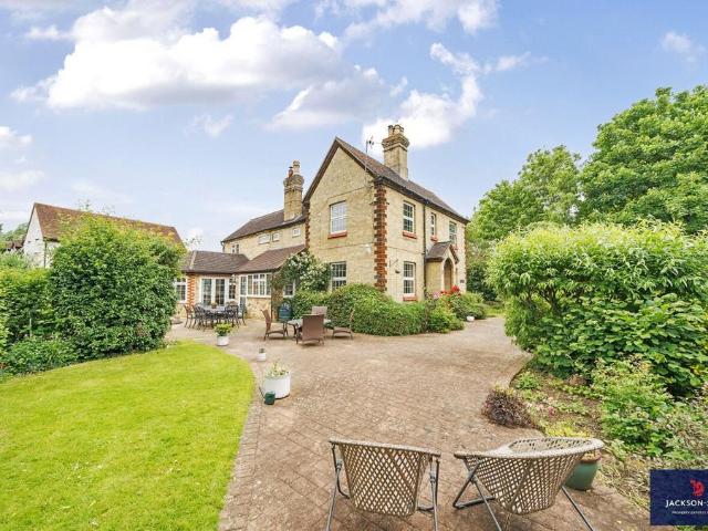 House for sale in Silsoe, Bedfordshire