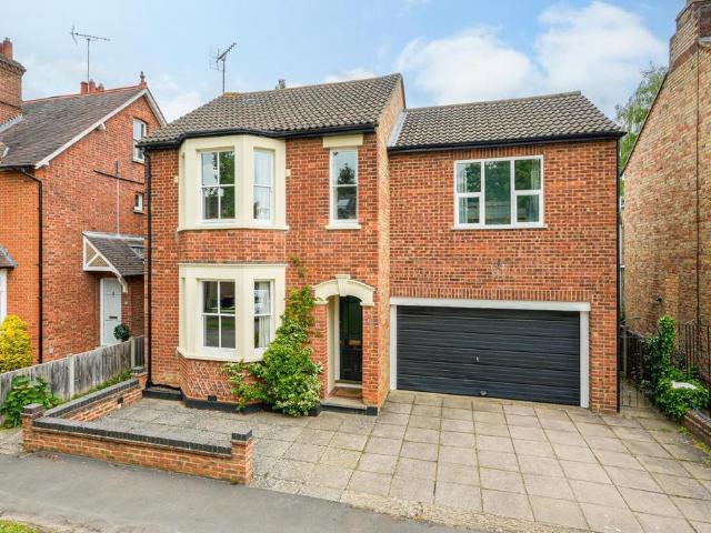 House for sale in Leighton-Linslade, Linslade