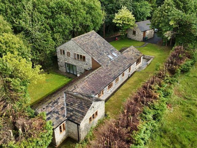 House for sale in Slaithwaite, West Yorkshire
