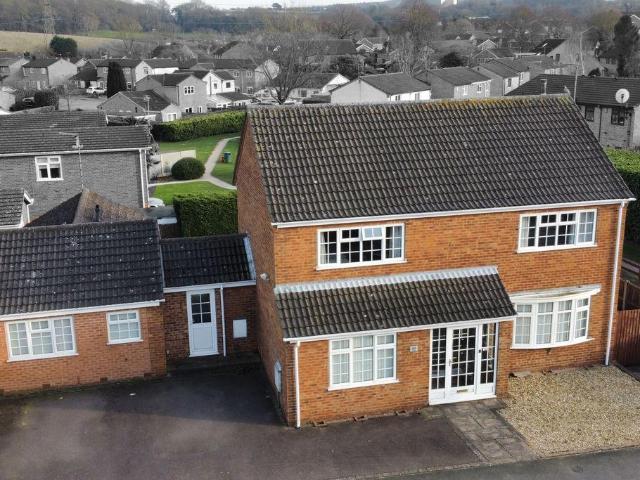 House for sale in Shepshed, Elmfield
