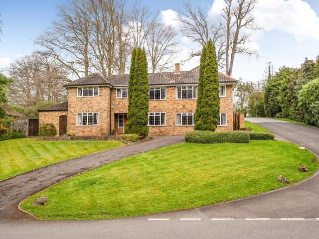 House for sale in Gerrards Cross, Denham