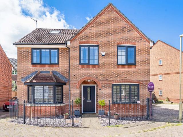 House for sale in North Town, Aldershot