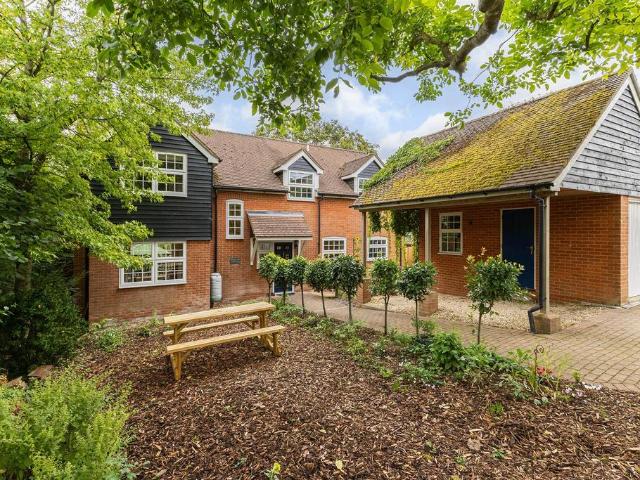 House for sale in Barton Stacey, Hampshire