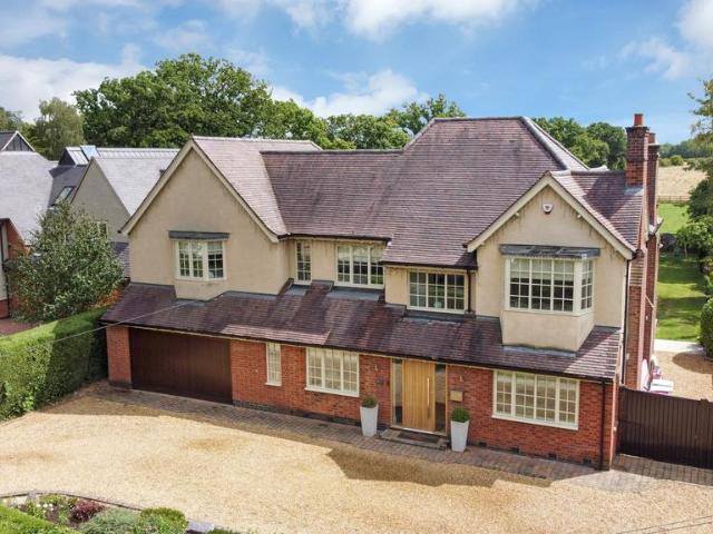 House for sale in Elmfield, Leicestershire