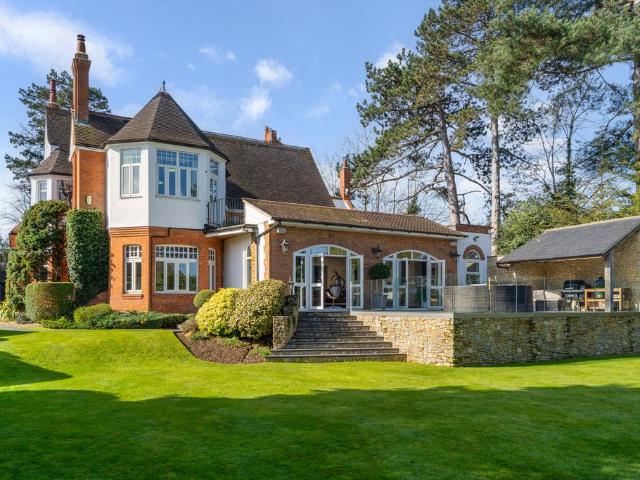 House for sale in Northampton, Northamptonshire