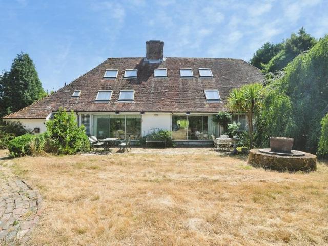 House for sale in Heathlands, East Sussex