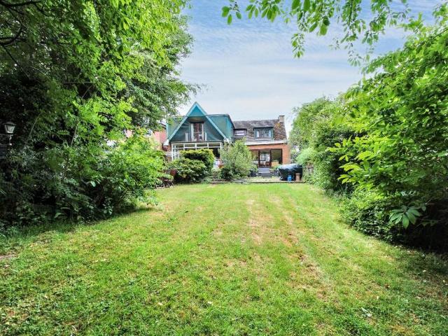 House for sale in Barford, Warwick