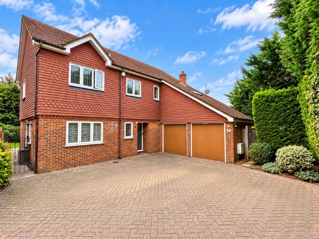 House for sale in London Borough of Bromley, Greater London