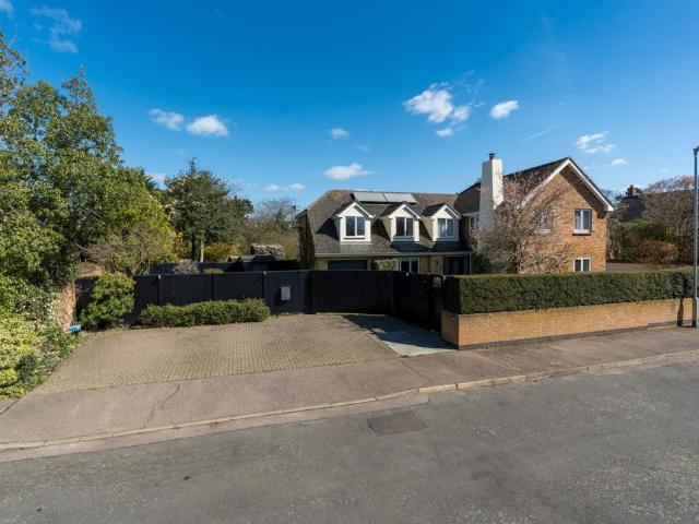 House for sale in Fordham Heath, Essex