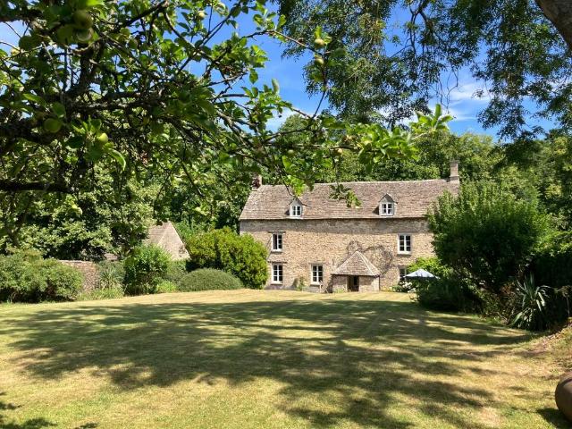 House for sale in Fossebridge, Gloucestershire