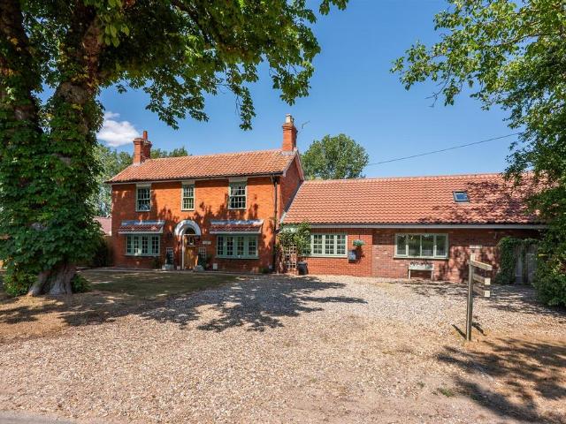 House for sale in East Tuddenham, Norfolk