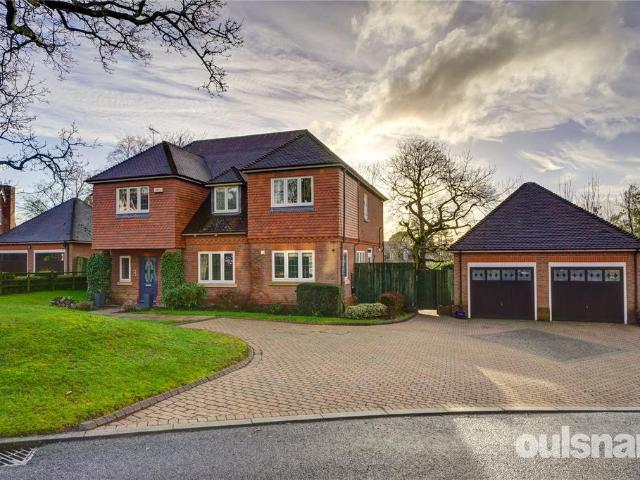 House for sale in Lydiate Ash, Bromsgrove
